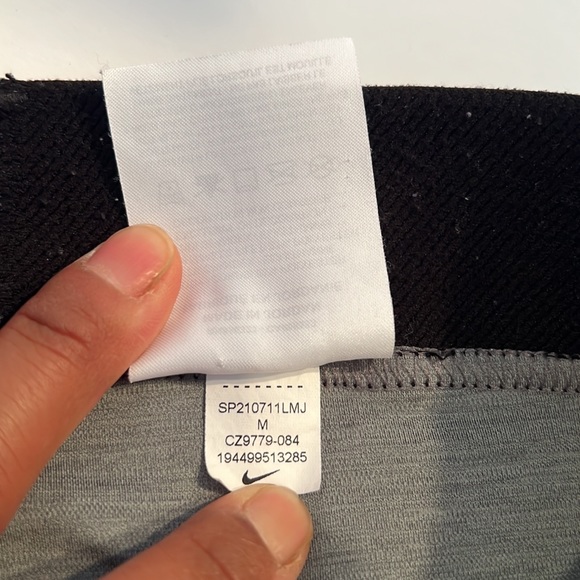 Nike Pro mid rise mesh paneled leggings training ankle length grey fitted Medium - Picture 11 of 15